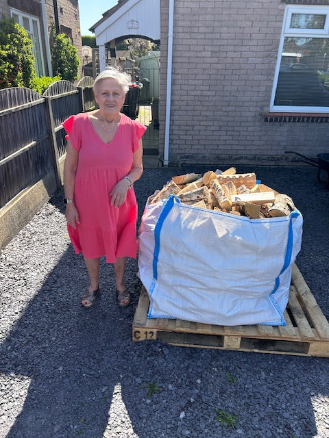 Kiln Dried Logs Builders Bag customer delivery photo